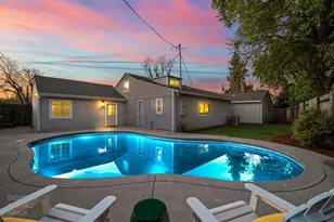 5920 Parkoaks Dr, Citrus Heights, CA 95621 - Photo 2