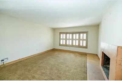 1305 Oakwood Drive, Modesto, CA 95350 - Photo 10