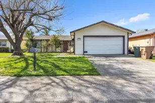 604 P St, Lincoln, CA 95648 - Photo 2