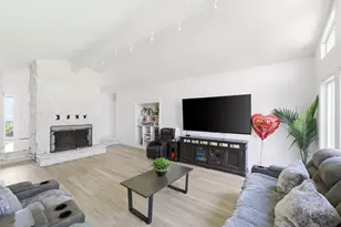 12301 E Jahant Rd, Acampo, CA 95220 - Photo 14