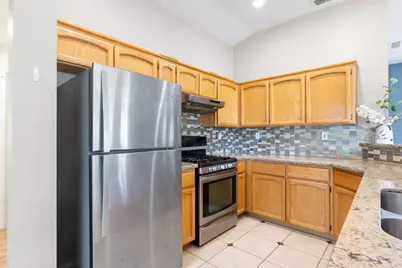 8600 Heritage Hill Drive, Elk Grove, CA 95624 - Photo 14