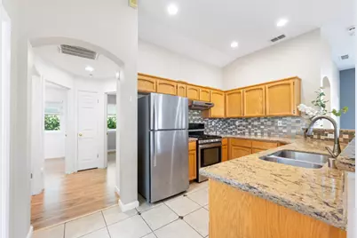 8600 Heritage Hill Drive, Elk Grove, CA 95624 - Photo 12