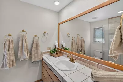 8724 Oconnell Court, Elk Grove, CA 95624 - Photo 42