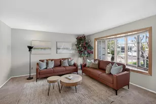 8724 Oconnell Ct, Elk Grove, CA 95624 - Photo 6