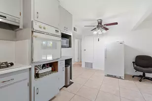 2433 Kildare Ln, Modesto, CA 95354 - Photo 12