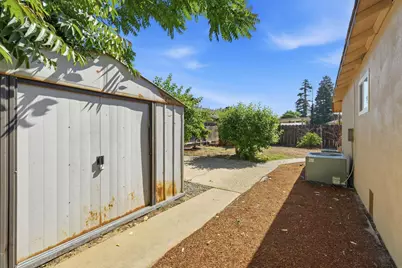 2433 Kildare Lane, Modesto, CA 95354 - Photo 34