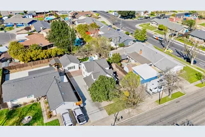 1005 Woodrow Avenue, Modesto, CA 95350 - Photo 32