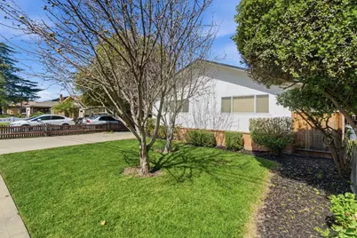 143 W Beverly Place, Tracy, CA 95376 - Photo 2