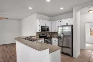 7105 Cedar Garden Ct, Citrus Heights, CA 95621 - Photo 10