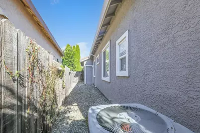 1100 La Fleur Way, Sacramento, CA 95831 - Photo 14