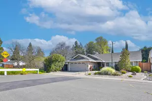 8050 Garryanna Dr, Citrus Heights, CA 95610 - Photo 32