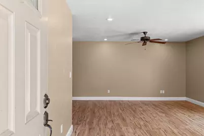 4064 Elmo Loop, Modesto, CA 95356 - Photo 6