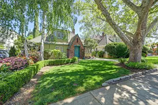 2945 27th St, Sacramento, CA 95818 - Photo 1