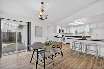 10243 Ellenwood Avenue, Sacramento, CA 95827 - Photo 8