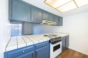 1077 Rivara Rd, Stockton, CA 95207 - Photo 8