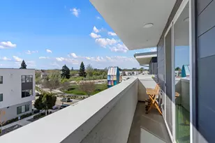 2411 Cleat Ln, Sacramento, CA 95818 - Photo 2