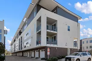 2411 Cleat Ln, Sacramento, CA 95818 - Photo 16