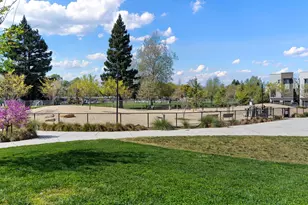 2411 Cleat Ln, Sacramento, CA 95818 - Photo 20