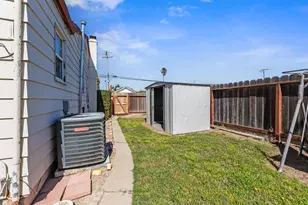 621 Poplar St, Oakdale, CA 95361 - Photo 20