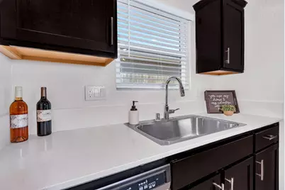 2272 Owens Court, Los Banos, CA 93635 - Photo 10