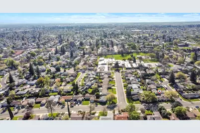 10406 Ambassador Drive, Rancho Cordova, CA 95670 - Photo 30