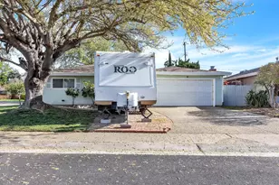 10406 Ambassador Dr, Rancho Cordova, CA 95670 - Photo 6