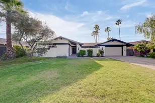 28 Keel Ct, Sacramento, CA 95831 - Photo 2