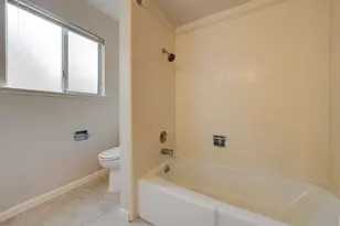 28 Keel Ct, Sacramento, CA 95831 - Photo 30