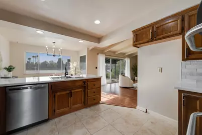 28 Keel Court, Sacramento, CA 95831 - Photo 12