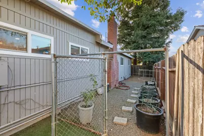 3801 Wildrose Way, Sacramento, CA 95826 - Photo 32