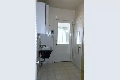 929 Swanston Drive, Sacramento, CA 95818 - Photo 22