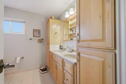 8142 Treecrest Avenue, Fair Oaks, CA 95628 - Photo 14