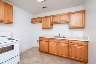 1706 Madrone Ave, West Sacramento, CA 95691 - Photo 16