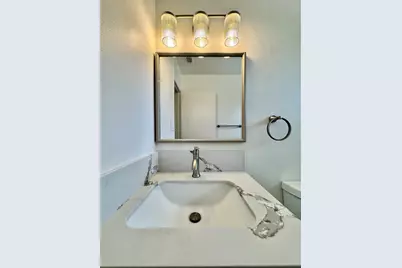 43 Omaha Court, Sacramento, CA 95823 - Photo 22