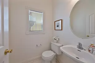 341 Anjou Cir, Sacramento, CA 95835 - Photo 18