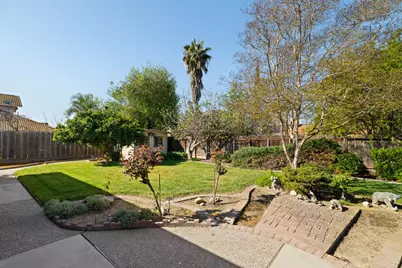 1001 Zinfandel Place, Modesto, CA 95351 - Photo 48