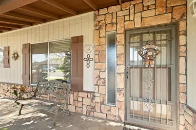 1001 Zinfandel Place, Modesto, CA 95351 - Photo 8