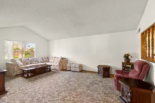 1001 Zinfandel Pl, Modesto, CA 95351 - Photo 26