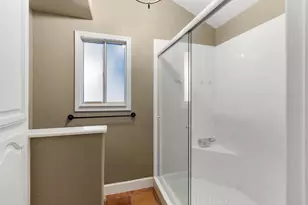 8840 Minnie Cir, Elk Grove, CA 95624 - Photo 36