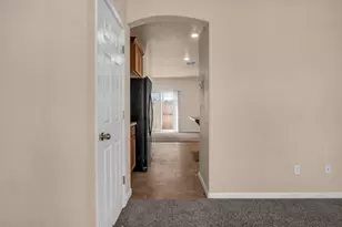 771 Ashwick Loop, Sacramento, CA 95823 - Photo 8