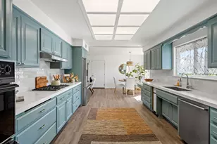 4501 Valmonte Dr, Sacramento, CA 95864 - Photo 2