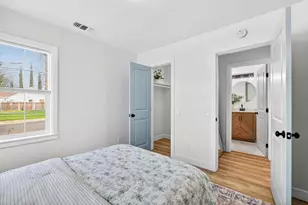 4001 58th St, Sacramento, CA 95820 - Photo 22