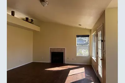 1860 Vassar Court, Los Banos, CA 93635 - Photo 10
