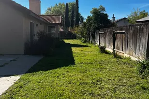 1860 Vassar Ct, Los Banos, CA 93635 - Photo 2