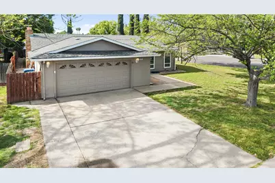 6935 Woodside Drive, Sacramento, CA 95842 - Photo 2