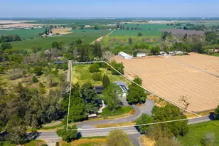 9576 Meadow Dr, Winton, CA 95388 - Photo 2