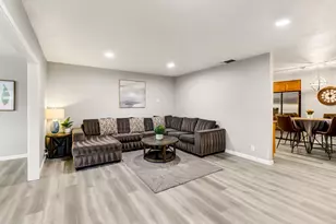 2040 Kellogg Way, Rancho Cordova, CA 95670 - Photo 12