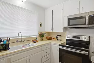 820 Tully Rd, Modesto, CA 95350 - Photo 10