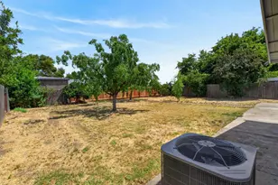 8425 Stevenson Ave, Sacramento, CA 95828 - Photo 38