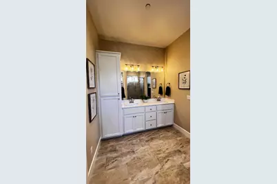 1034 Meadowlands Drive, Oakdale, CA 95361 - Photo 20